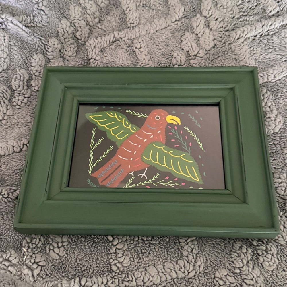 Green framed Kuna Mola Folk Art Bird Art Molita - Picture 3 of 6